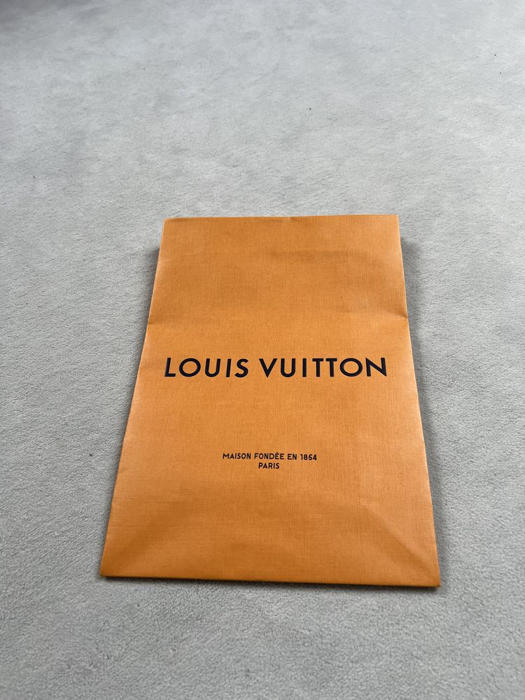 Oryginalna torba papierowa z Louis Vuitton