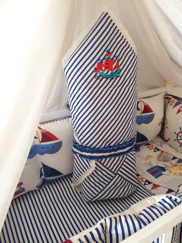 Бортики и одеяло на выписку  морской тематикой