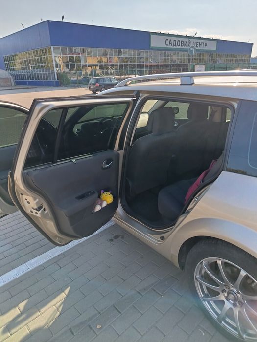 Renault Megan 2. 2008 рік. Не фарбований. На газу.