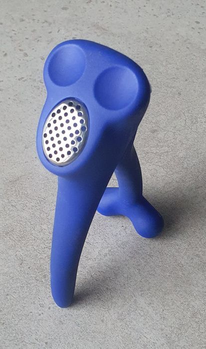 Wycicarka do czosnku Alessi