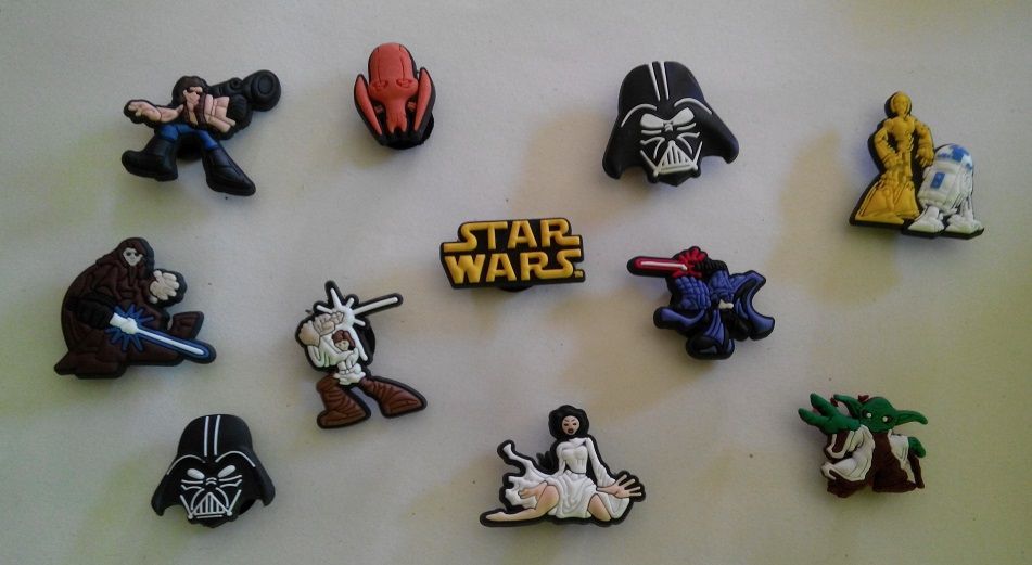 Pulseiras brindes pins avengers vingadores star wars