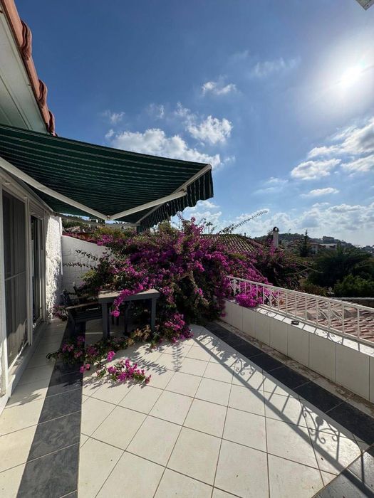 Продаж Вілла 4+1-330 Аланія. З басейном район Тюрклер ВНЖ!