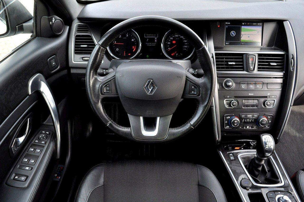 Renault Latitude 2.0 150KM Navi Szyber Blis Climatronic Serwis