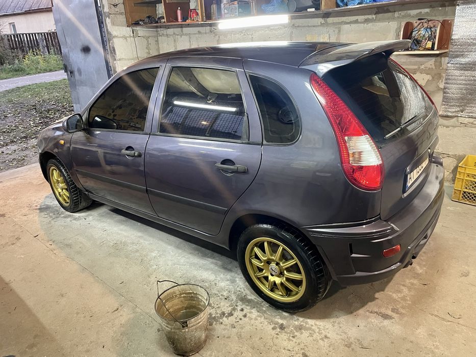 Лада каліна -**на бензині