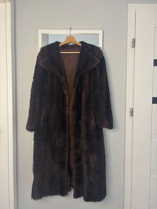 Długie futro naturalne