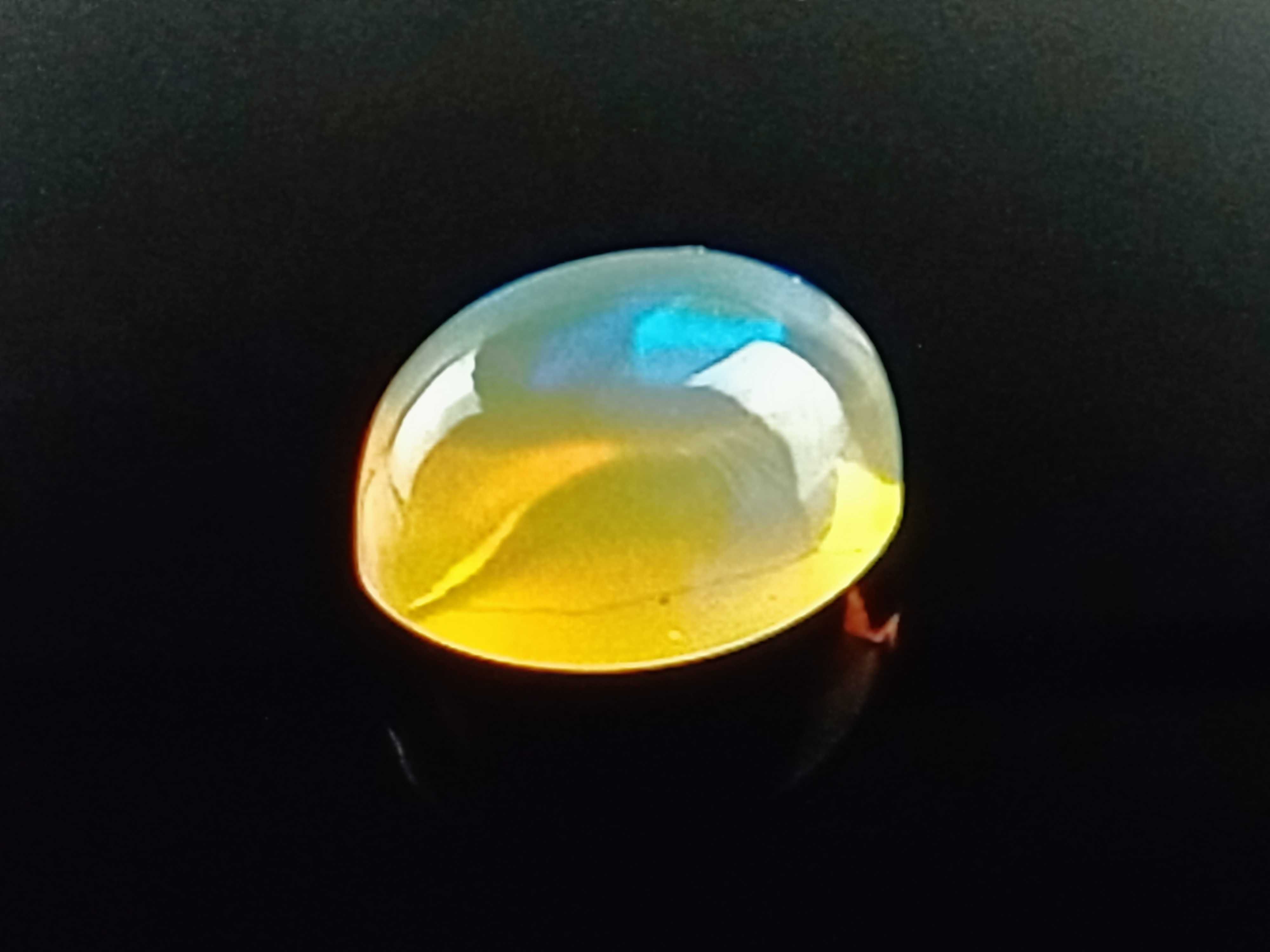 Opal naturalny szlachetny 2,40 ct