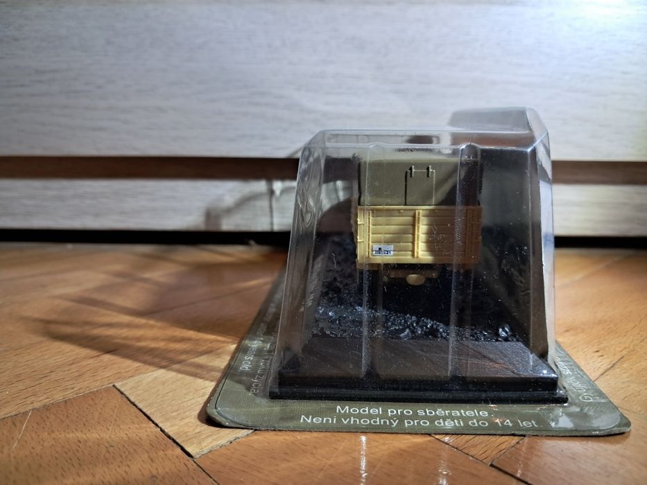 Model czołgu Kfz.305 Opel Blitz - 1942 w skali 1:72