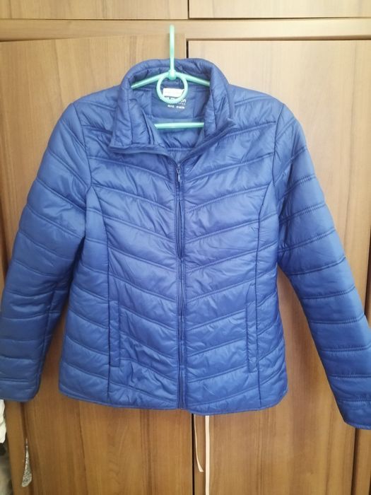 Куртка жіноча осінь-весна.