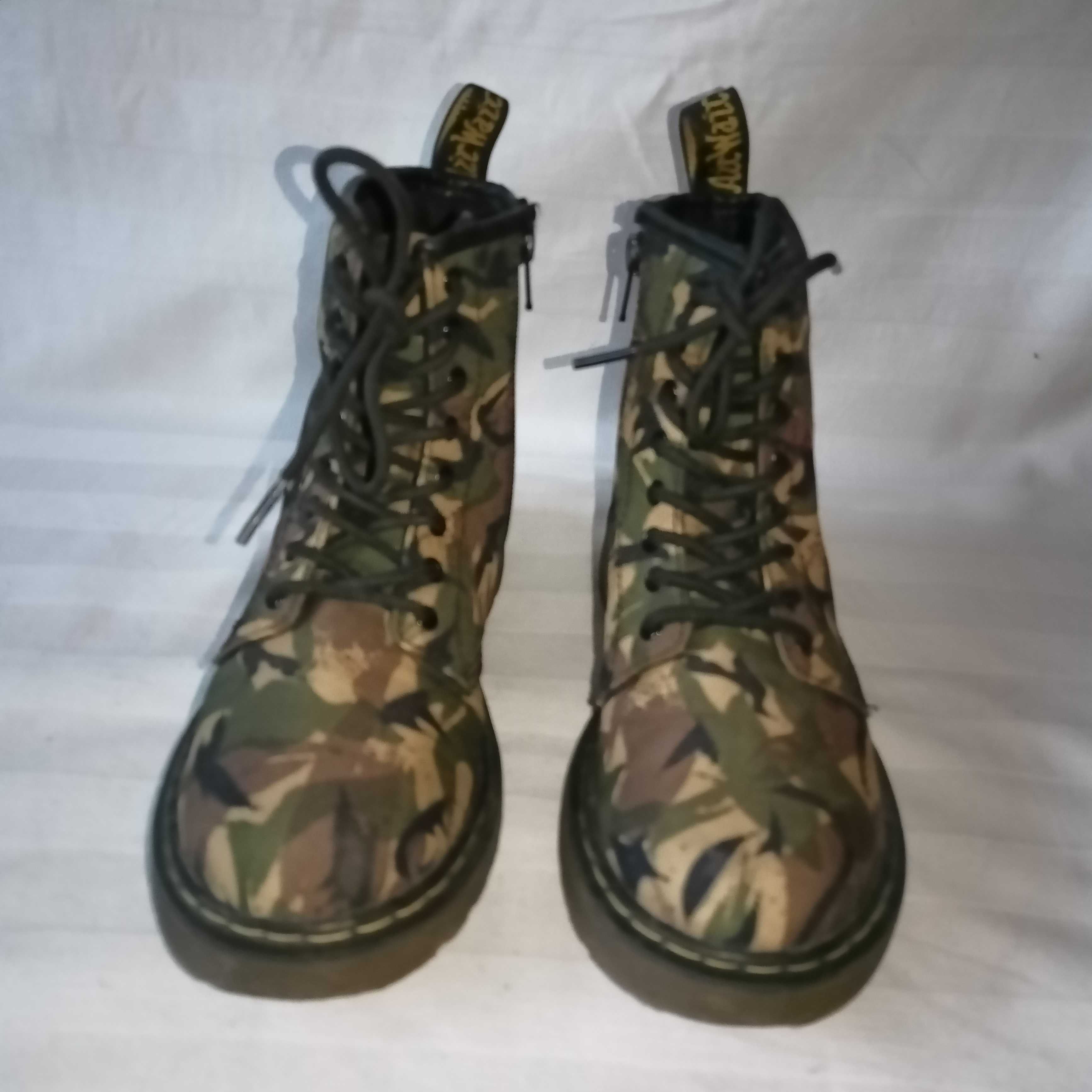 Dr. Martens roz. 34 - dł. wkł.22 cm- stan bdb