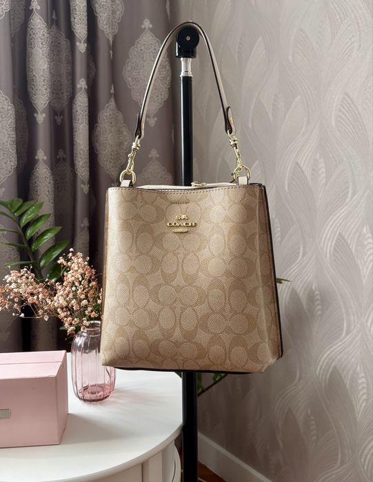 Женская сумка коуч Coach  Town Bucket Bag