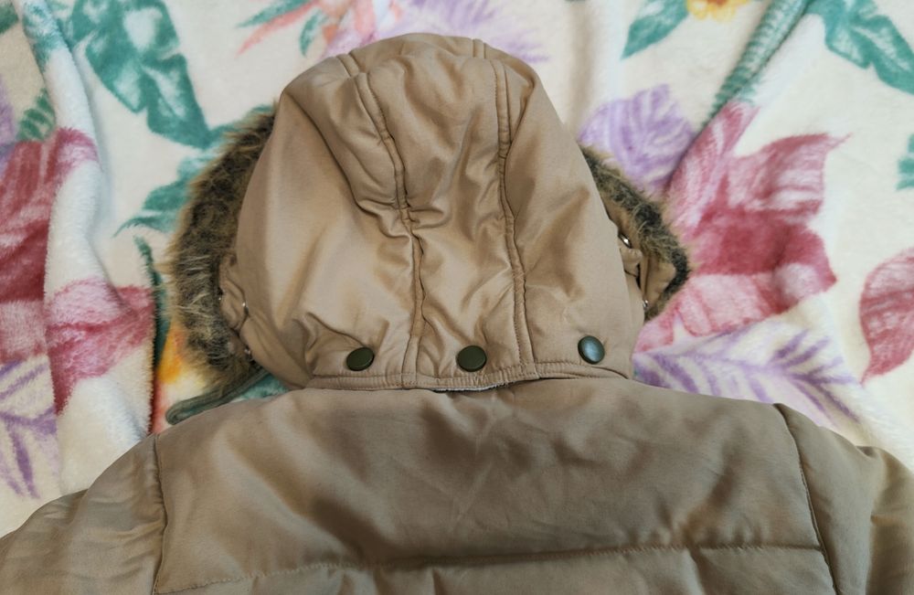 Puchowa, zimowa kurtka rozmiar 80