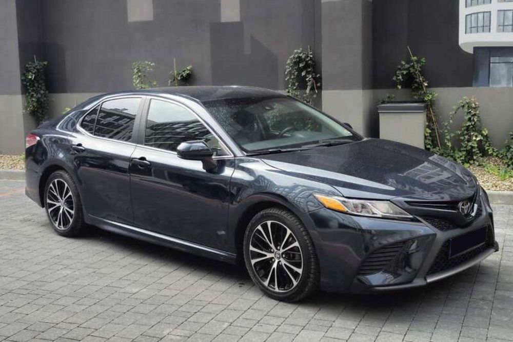 Toyota Camry 2018