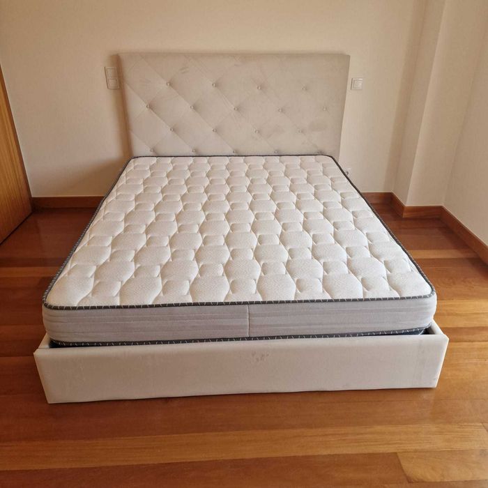 Camas de Casal Estofadas de Luxo 199€ Disp. em Várias Cores! 190x140m!