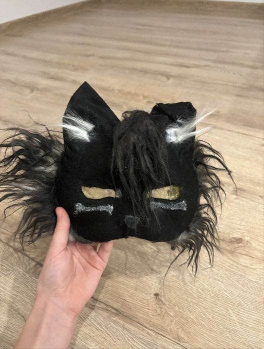 Sprzedam czarną maskę kota