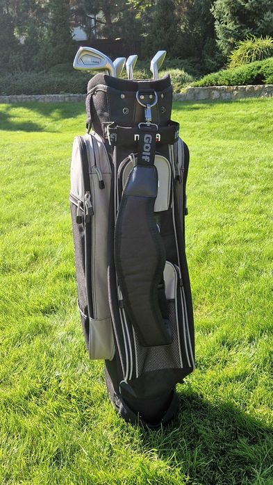 Zestaw kijów golfowych  z torbą