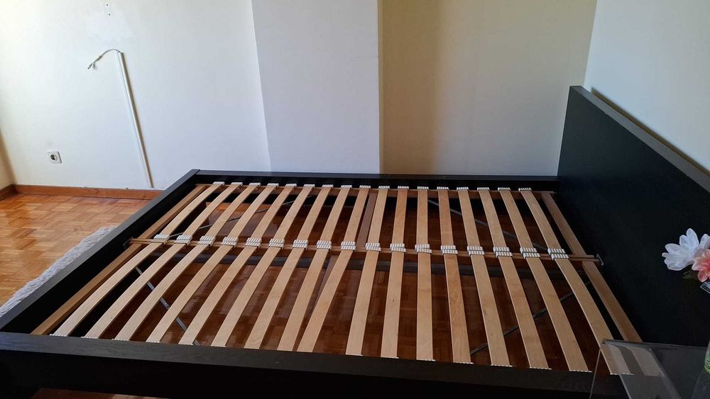 Cama casal ikea 140 x 200 cm