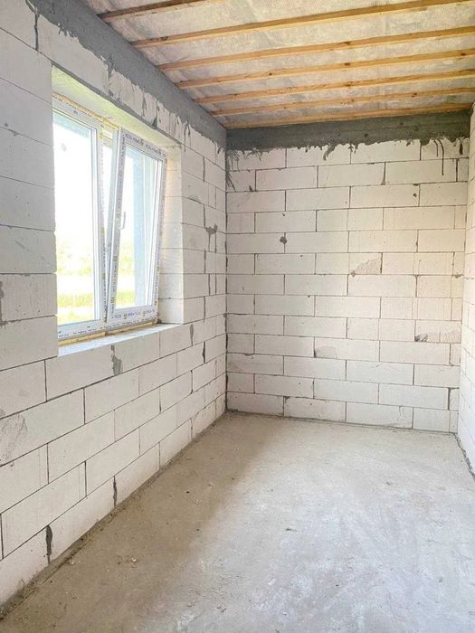 Новобудова 96м2 з терасою + 5сот землі