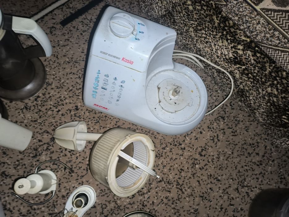 Кухонний польский комбайн з насадками, ціна за тєрку ,можливо окремо п