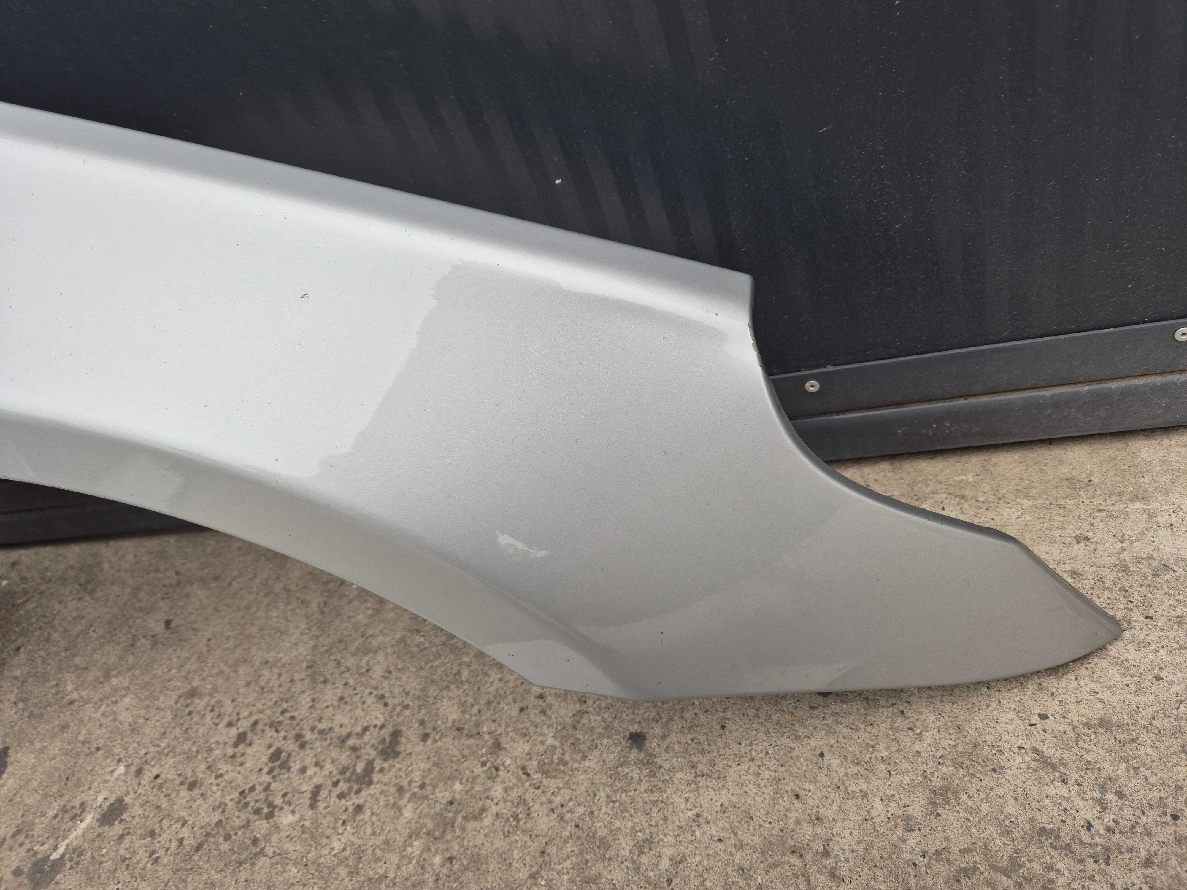 Błotnik prawy BMW e60 titansilber metallic 354/7
