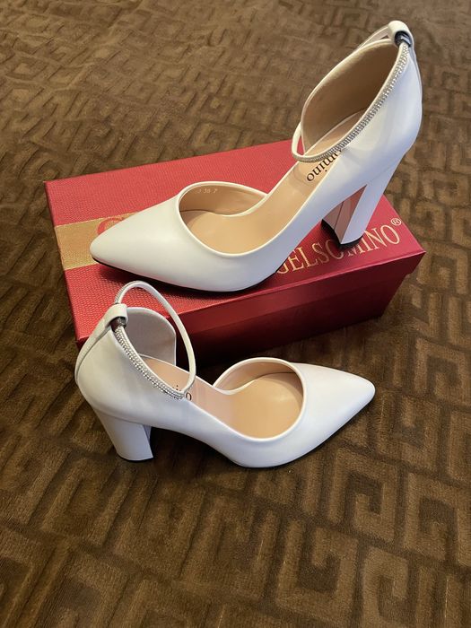 Продам весільні туфлі !!!