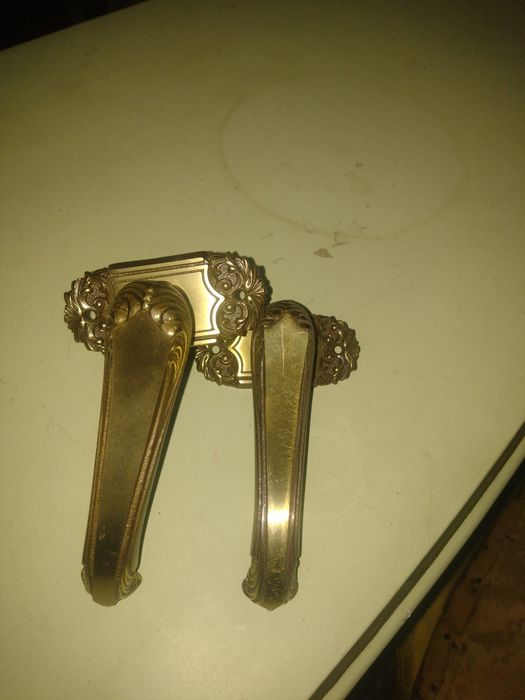 Ручки для дверей латунні