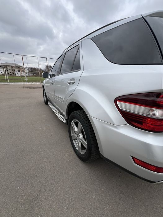 Mersedes Benz ML350 2009рік без пневмо с газом