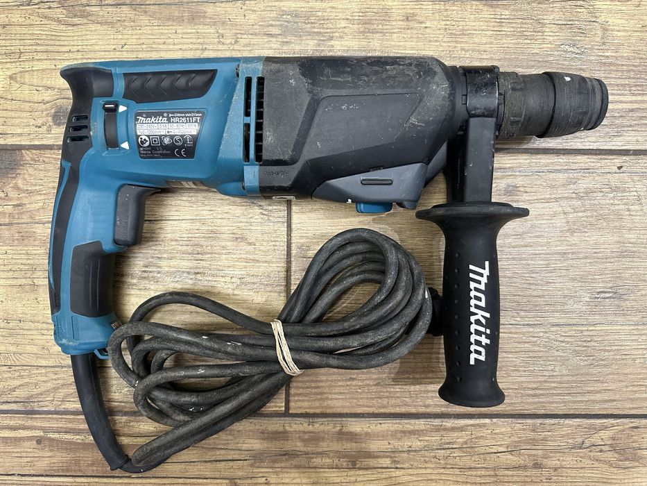 Młotowiertarka udarowa Makita HR2611FT 800 W | głowica + walizka