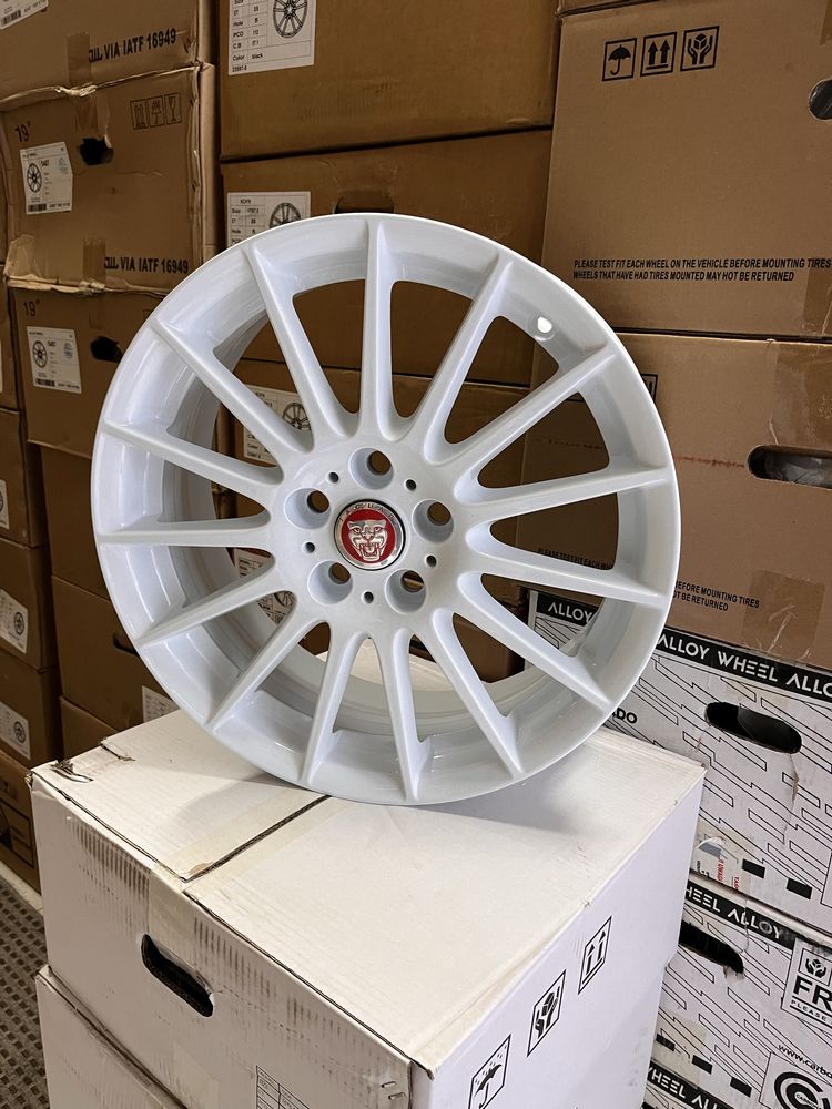 Jantes 17” 5x108 Originais Jaguar Raiadas Brancas