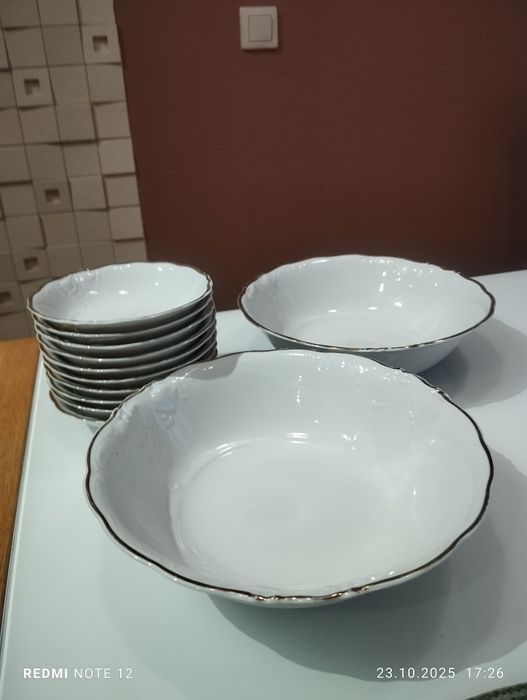 2 duże  salaterki i 10 małych PRL Wawel