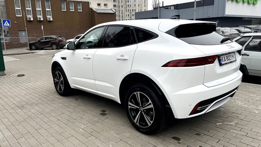 Ягуар E-PACE 2023
