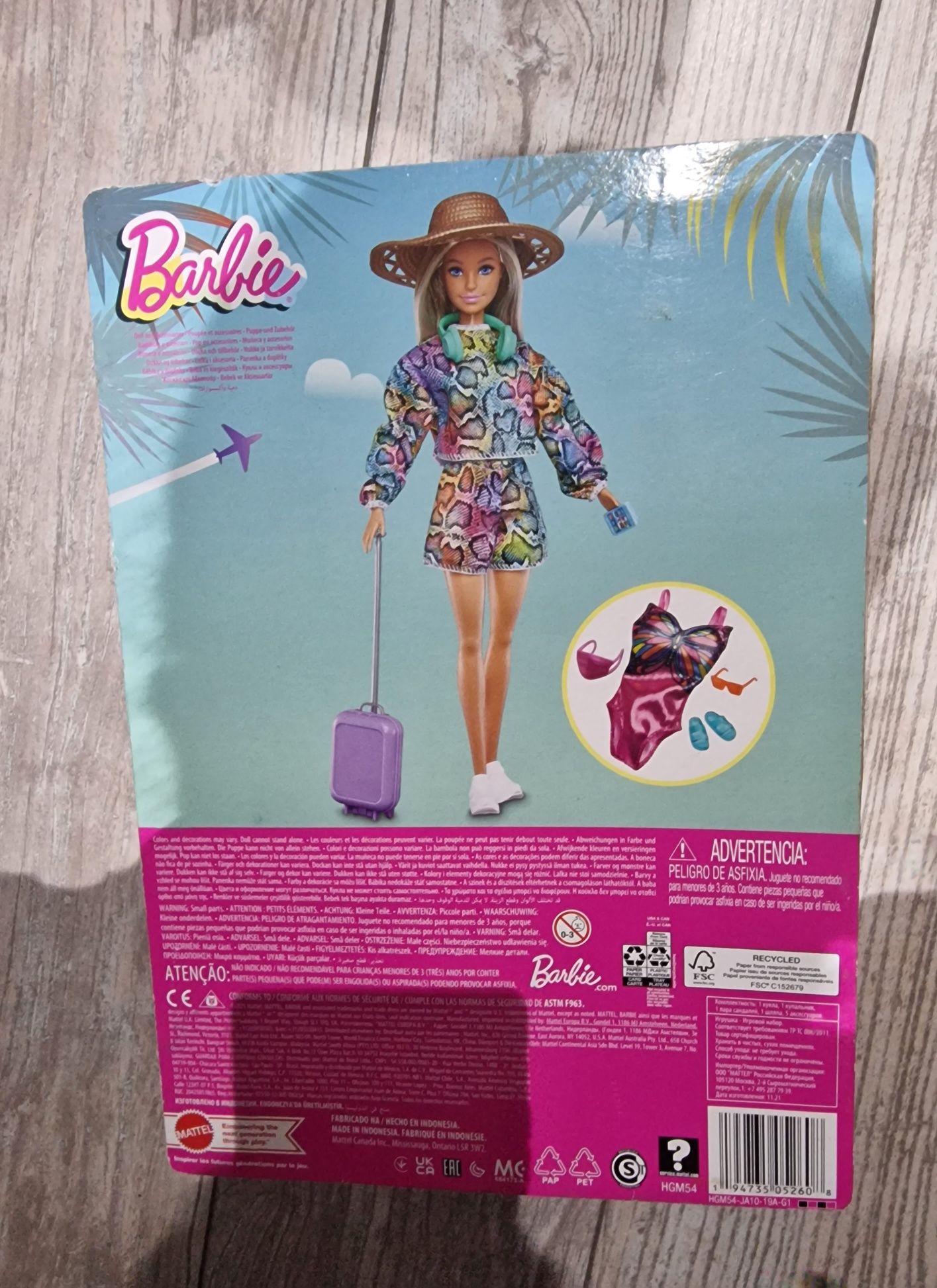 Barbie Wakacyjna zabawa Lalka + akcesoria hgm54