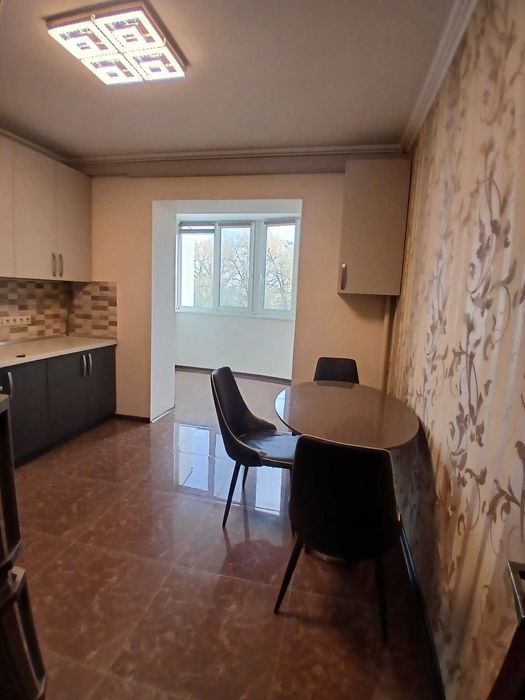 Оренда 2 кімн. квартири,  автономне опалення, центр