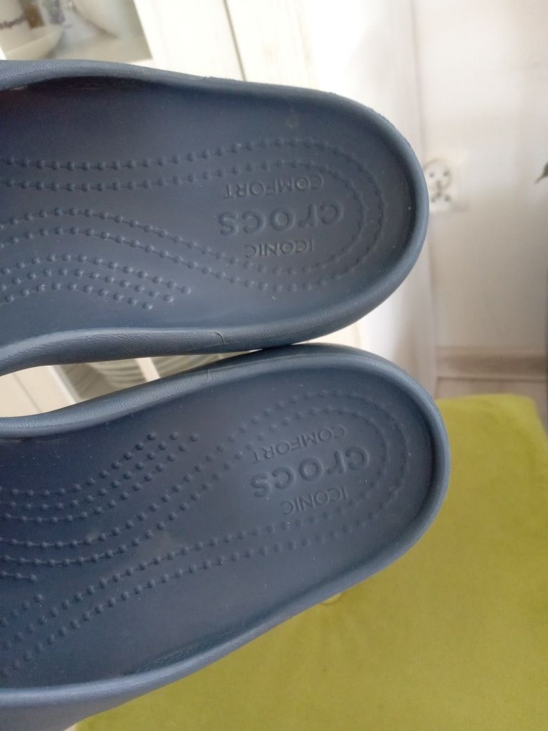 Crocs Kadee II japonki rozmiar W8 38/39