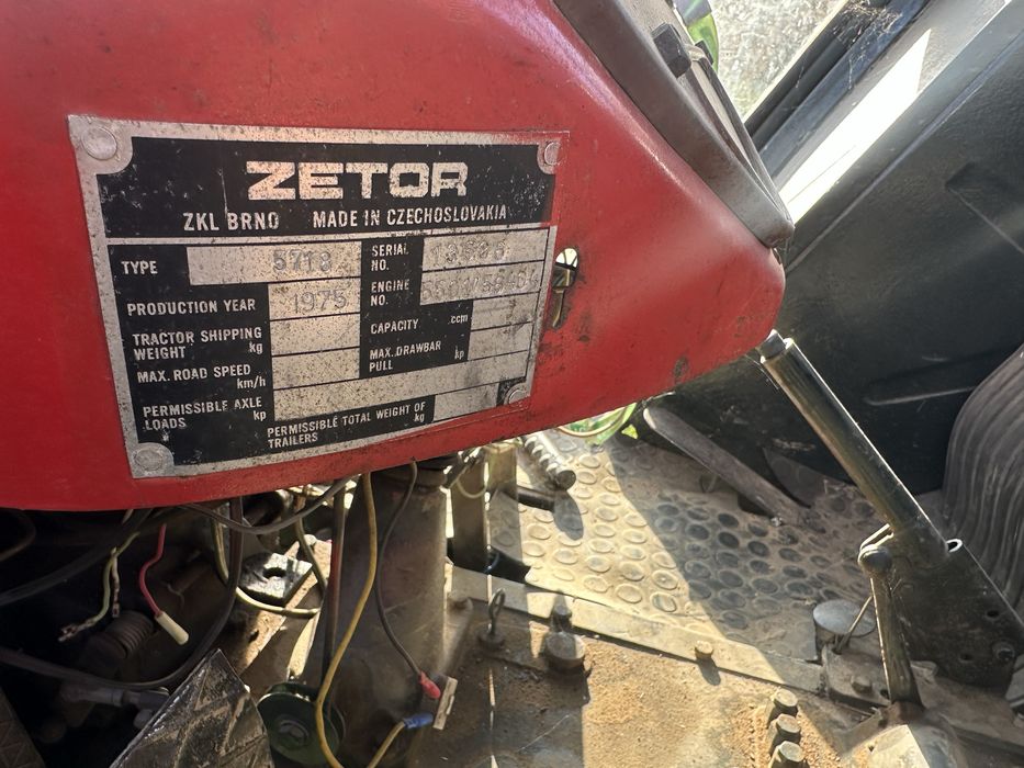 Ciagnik Zetor 5718