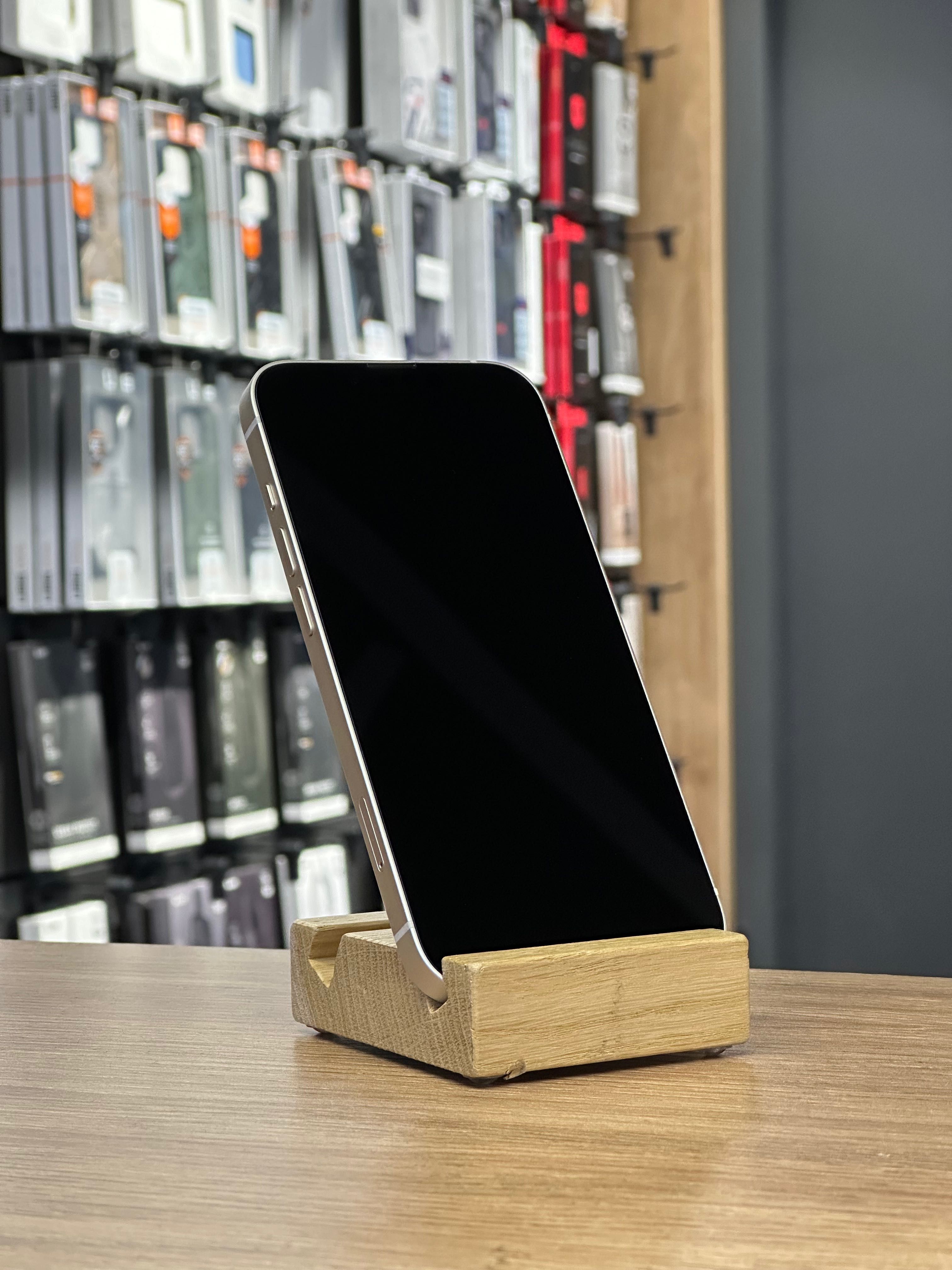 Вживаний iPhone 13 256GB Starlight в магазині Ябко