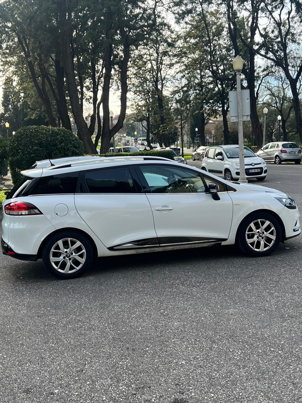 Renault clio sports tourer limited nacional