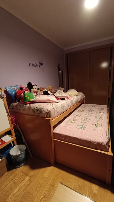 Cama de criança dupla +colchões