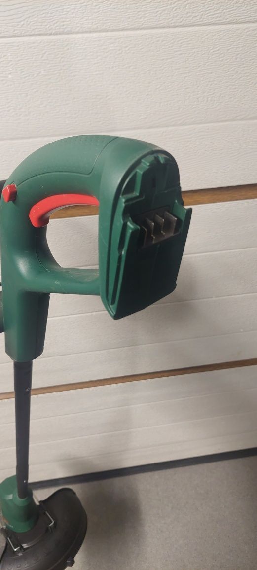 Podkaszarka akumulatorowa 26 cm EASYGRASSCUT 18V-26 BOSCH (korpus)
