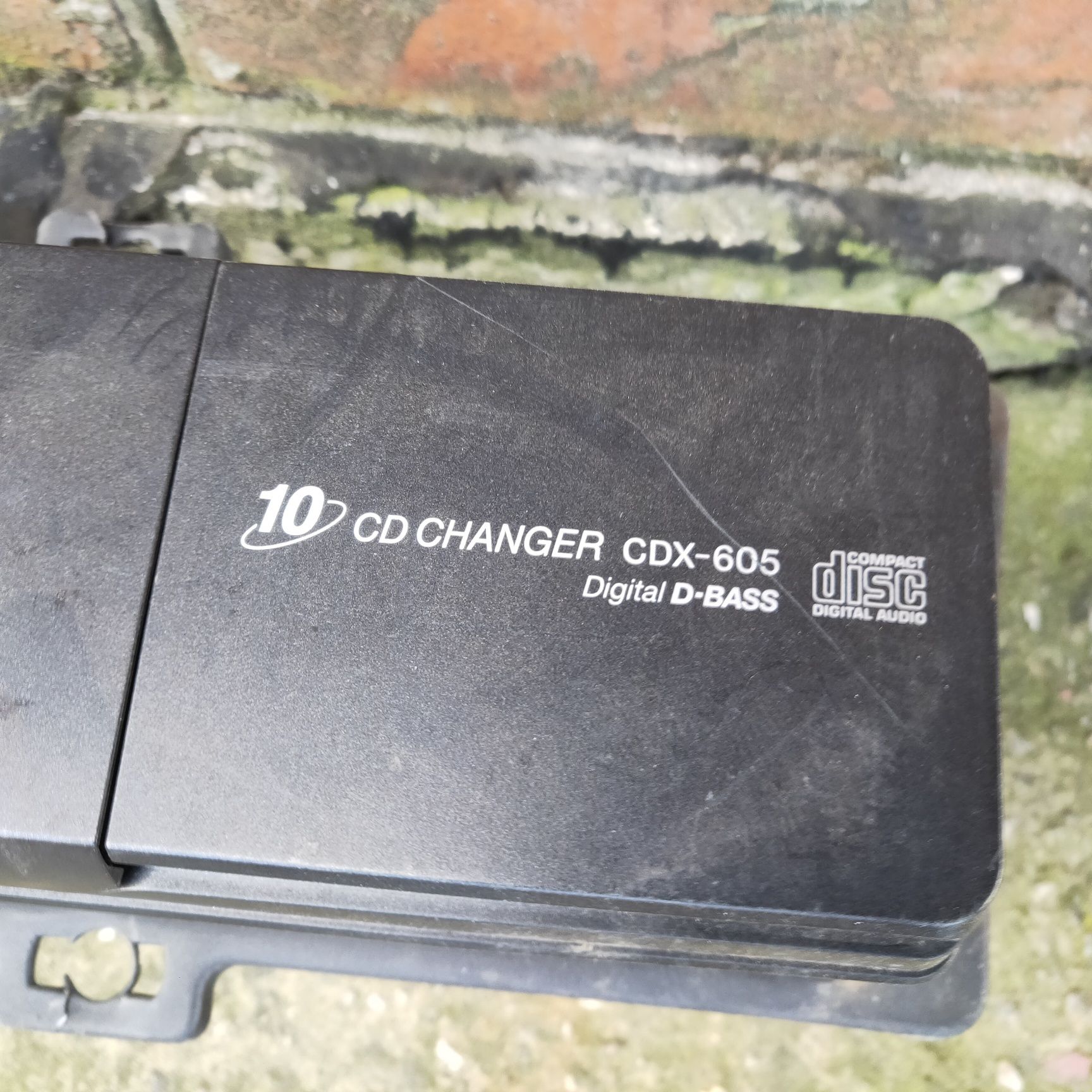 Zmieniarka 10 płyt Sony CDX-605 Audi A4 B6