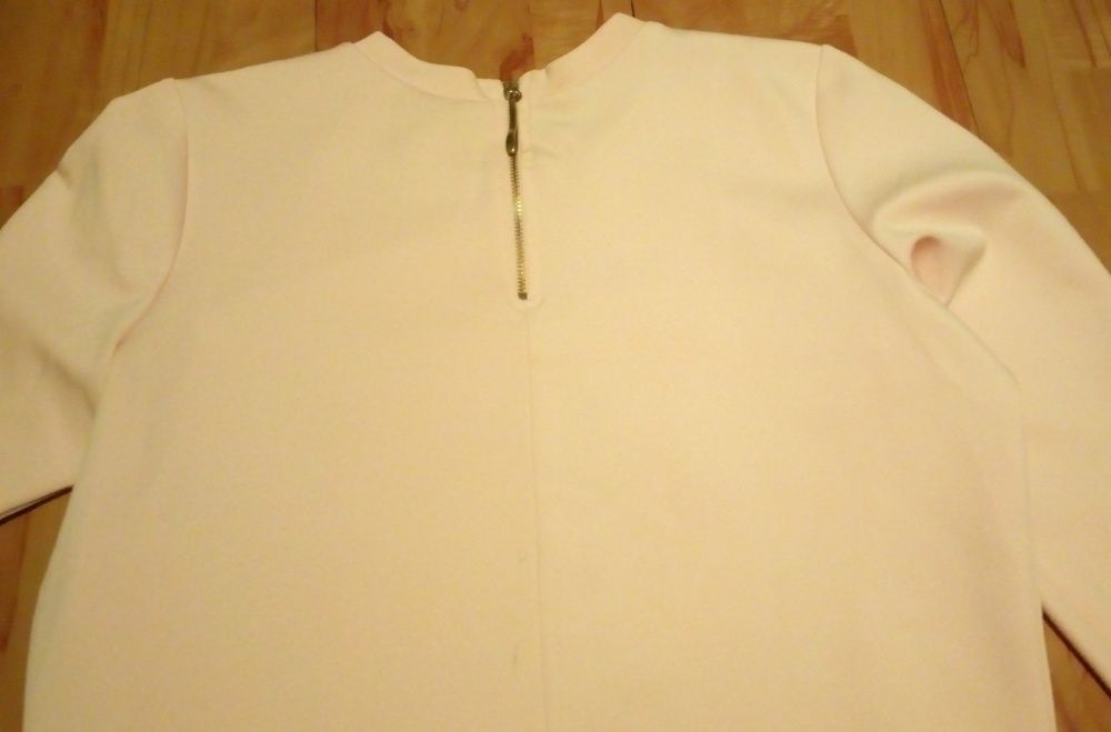 Piękna morelowa bluza MOHITO z trójwymiarowym nadrukiem rozmiar M/L