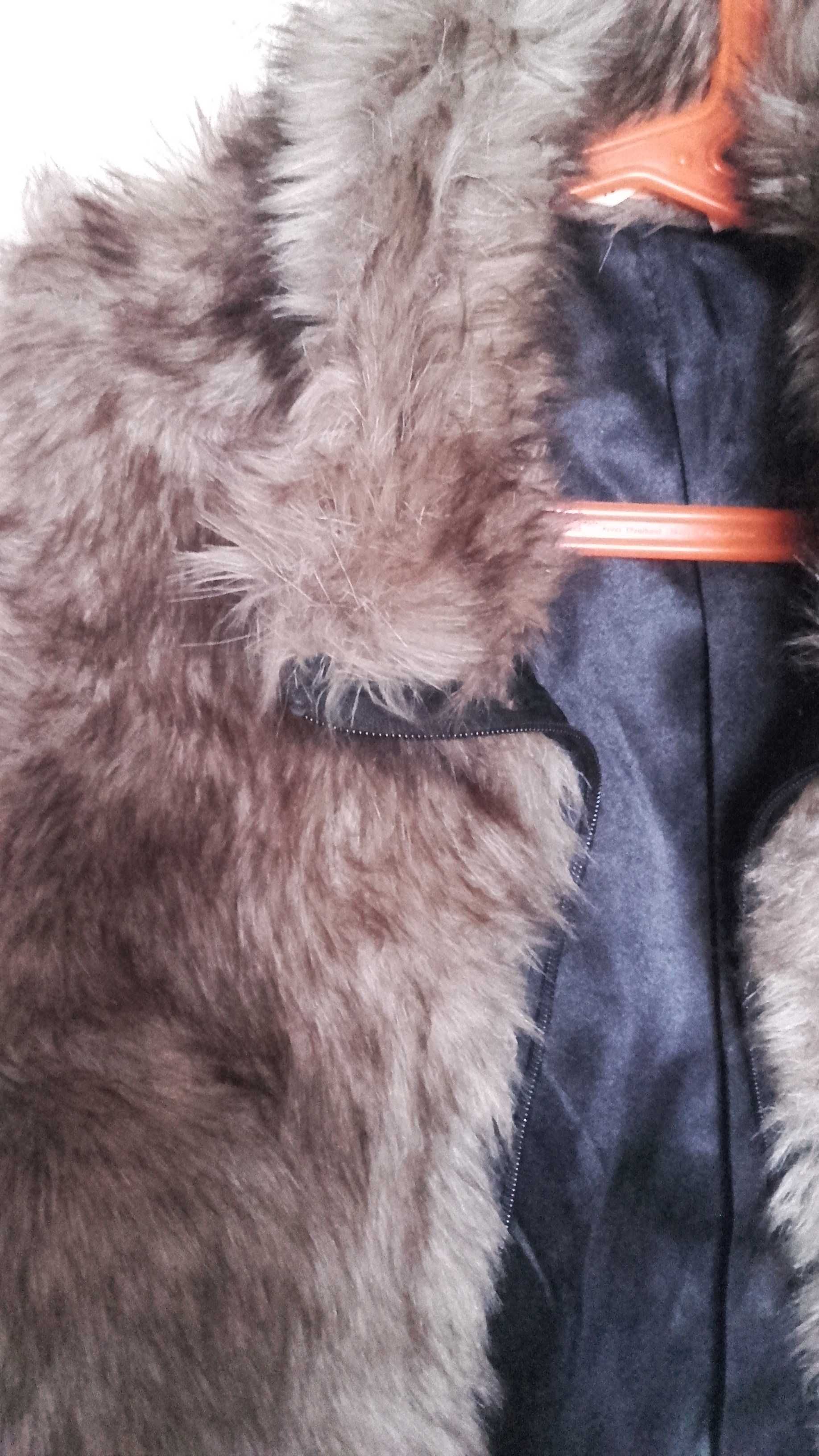 włochata dziewczęca kamizelka firmy H&M rozmiar 164 cm