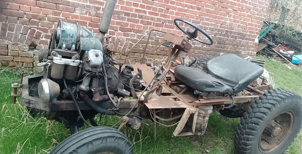 Ciągnik, silnik od multicar