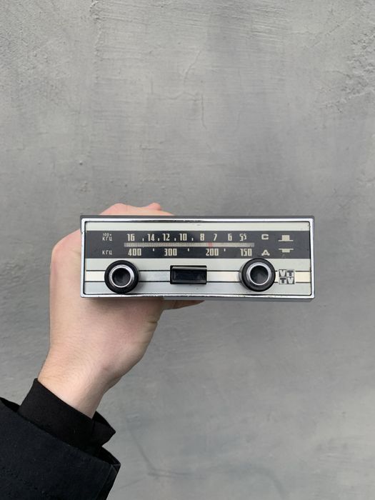 Продам радіоприймач в торпедо Videoton ваз 2101-2102 оригінал ссср