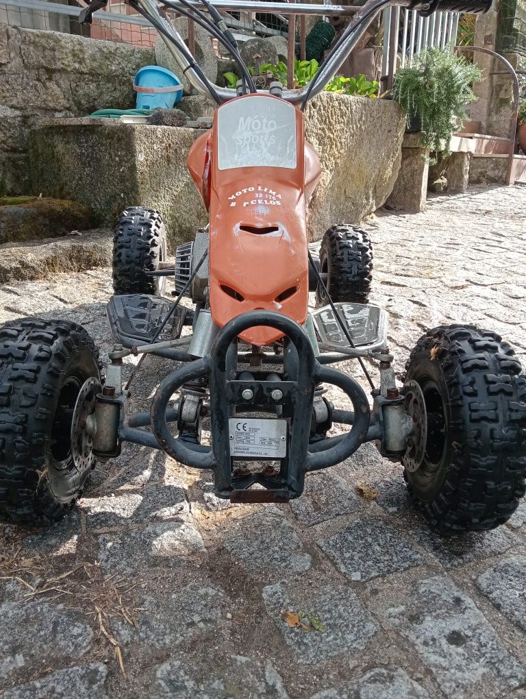Moto 4 para crianças