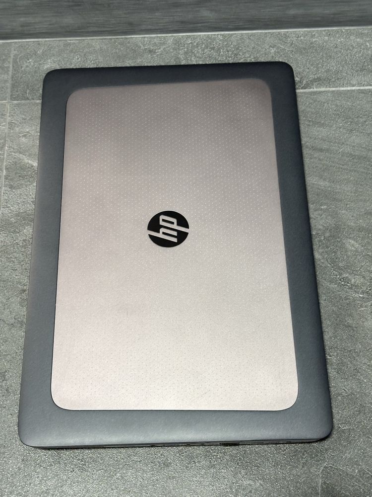 HP ZBook 17 G3 | i5-6440HQ | 16GB RAM | NVIDIA M1000M 2GB