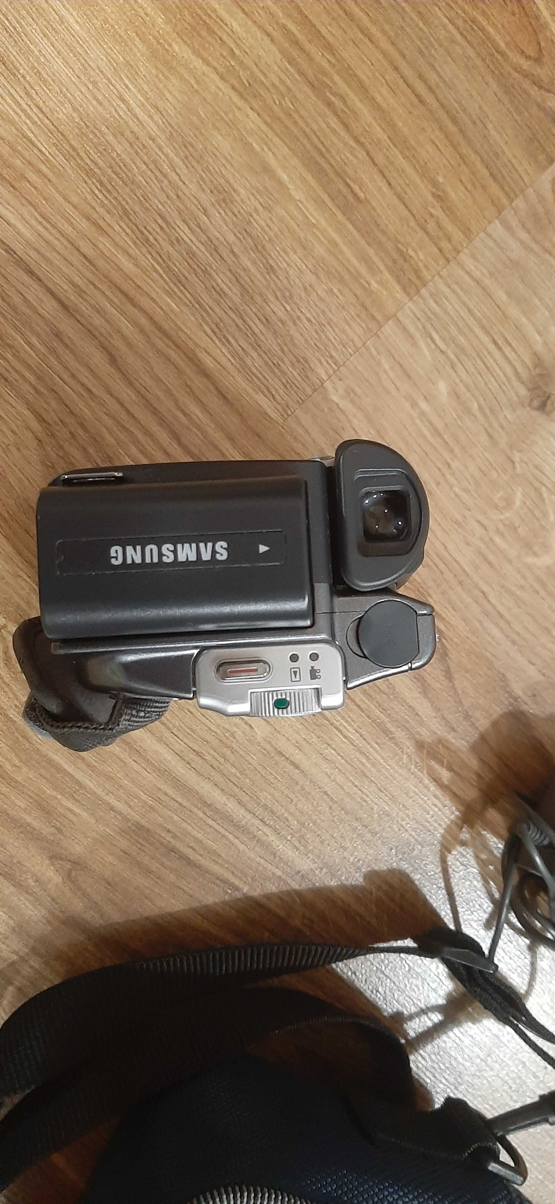 Відео камера Samsung