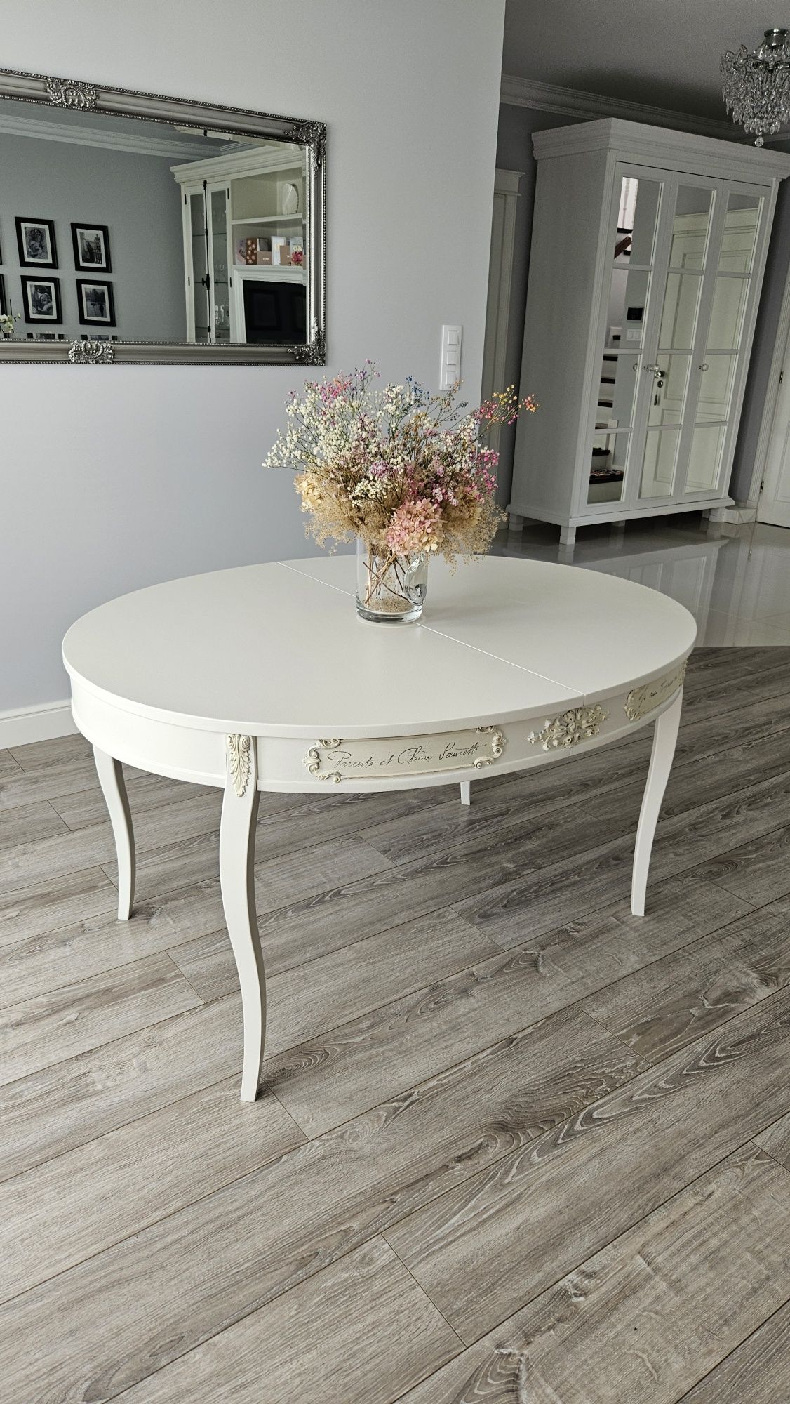 Piękny drewniany stół rzeźbienia ludwikowski stylowy shabby chic