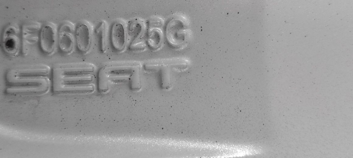 204 Felgi aluminiowe ORYGINAŁ SKODA R 15 5x100 otwór 57,1 Bardzo Ładne