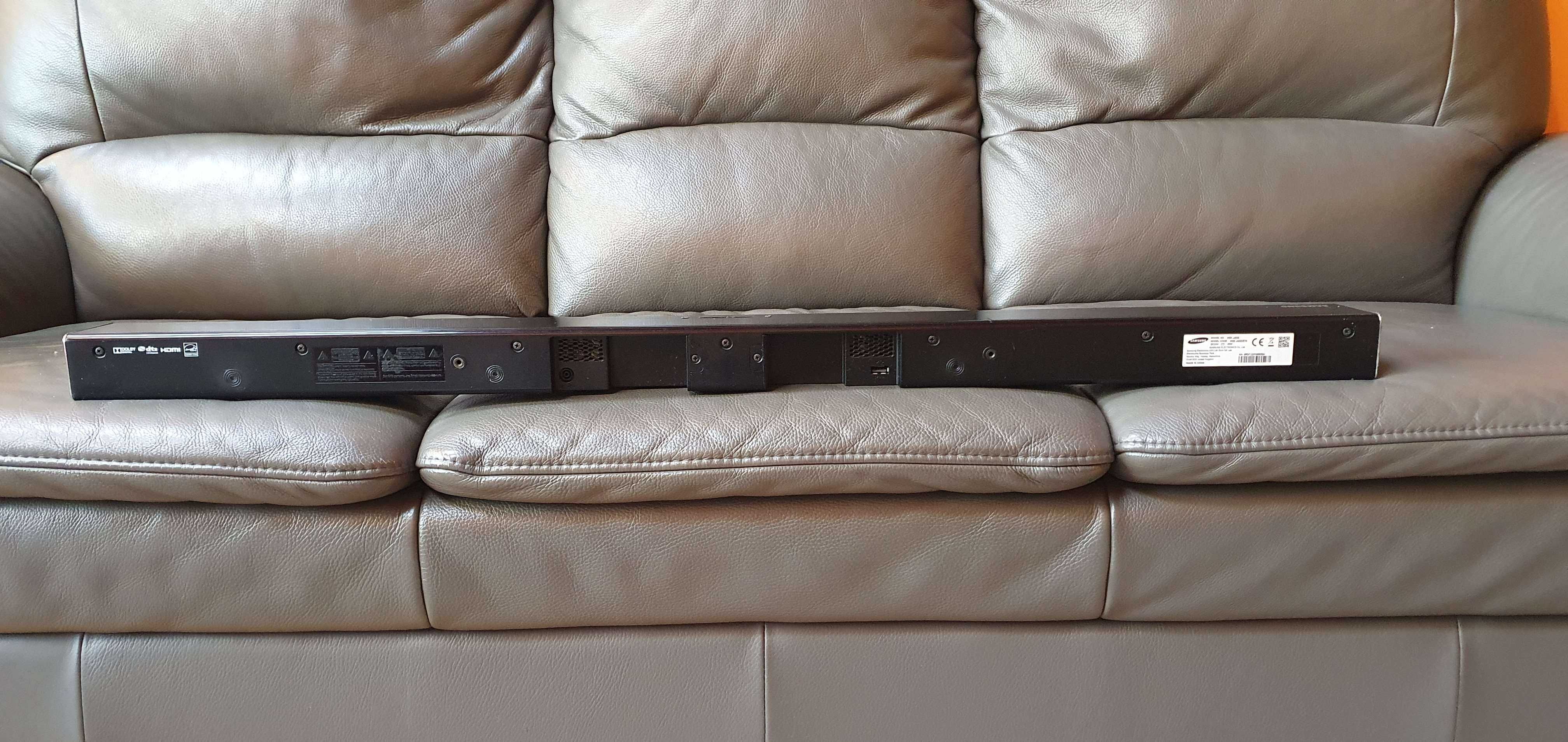 Soundbar Samsung 2.1 Bezprzewodowy w ładnym stanie kompletne z pilotem