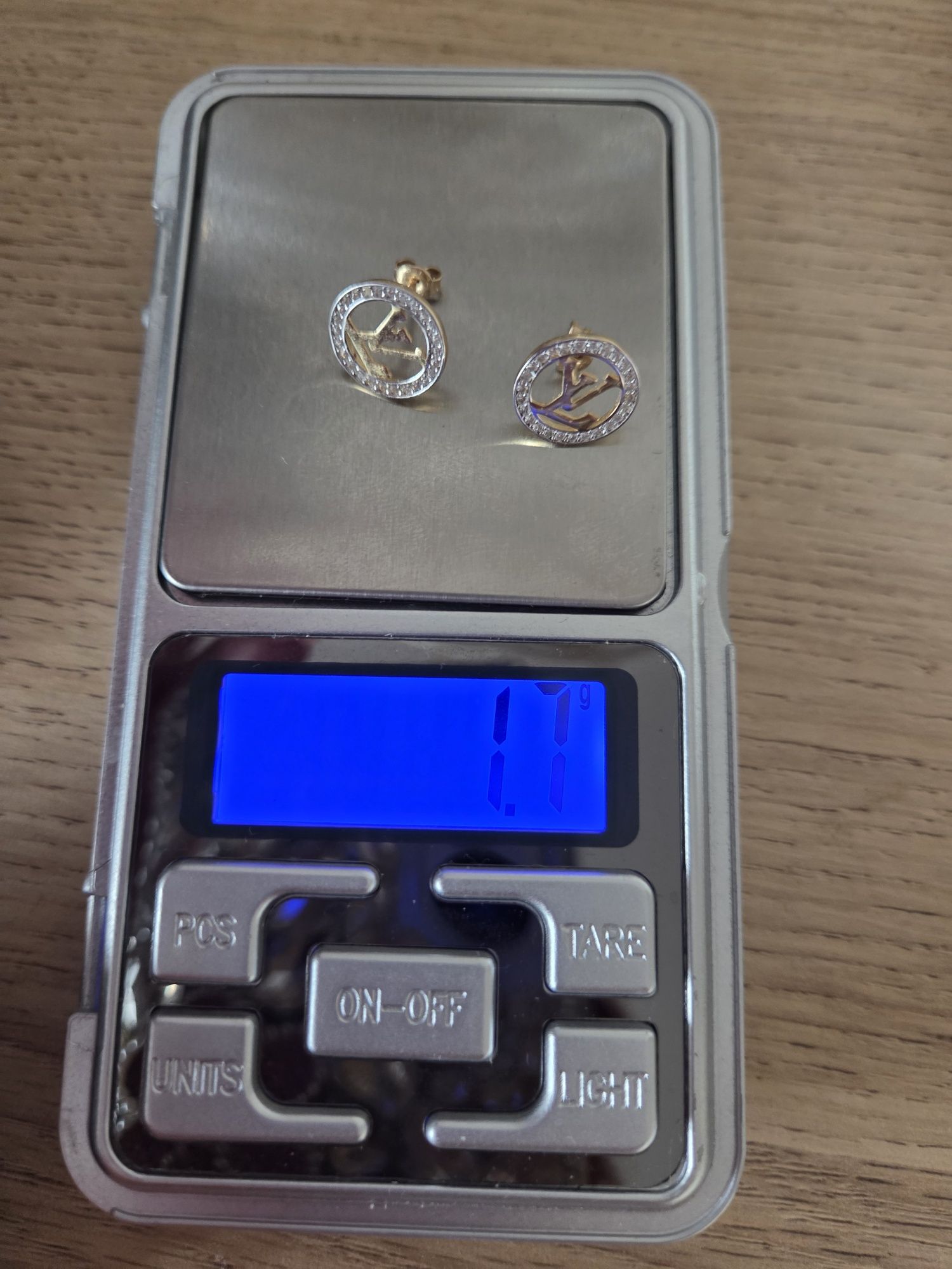 Kolczyki wkretki sztyfty LV Louis Vuitton 585 14k nowe